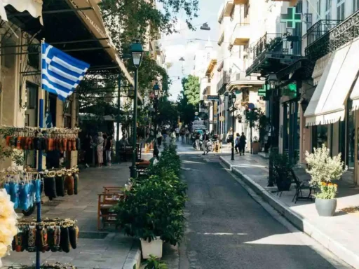 Gata med prisvärda restauranger i Aten