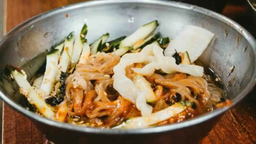 bild på en av de traditionella koreanska rätterna